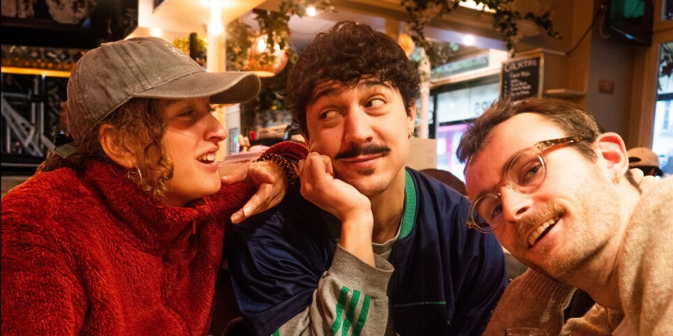 Entre nous | Triptyque d'humour - Humour et comédie