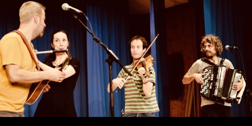 Balfolk avec Parasol + Grand Balthazar - Dance