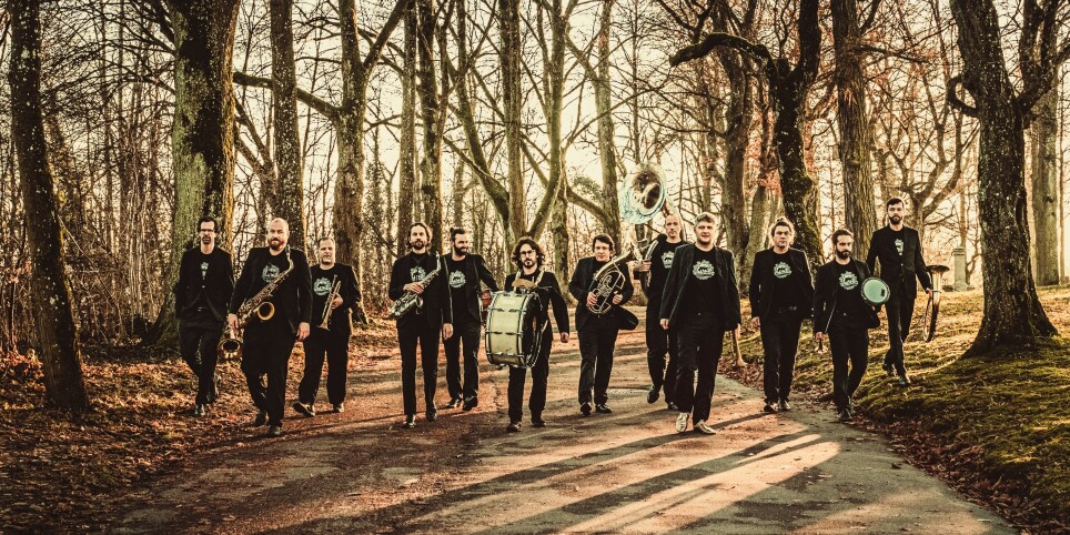 Traktorkestar feat. Stephan Eicher, Erika Stucky & Elina Duni / Lea Maria Fries - Festivals