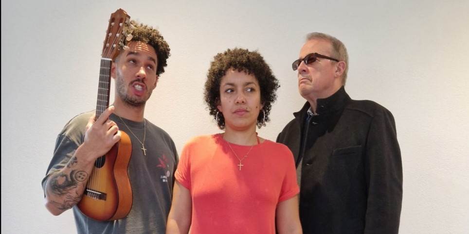 Etty fait des reprises - Les Justins (live) - Concerts