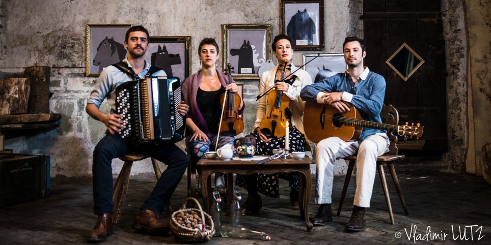 Zakouska : À La Poursuite du Crin - Famiglia