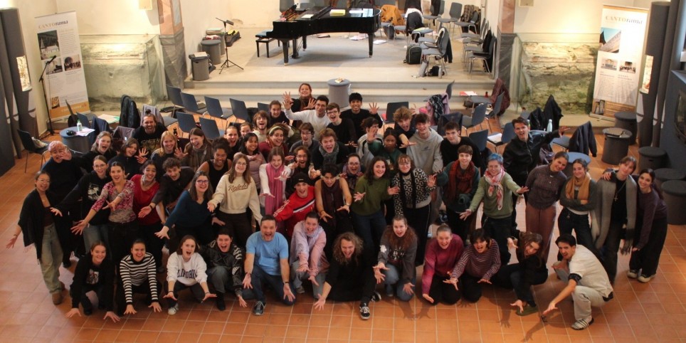 Échos de Paix : des Jeunes chantent pour les Enfants de Palestine - Concerti