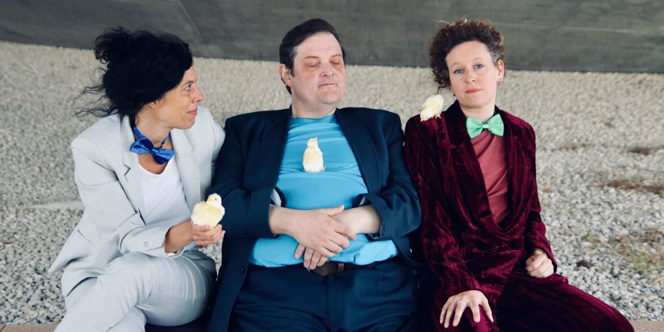 Un ange passe (ou l'art du camouflage) - Théâtre et arts vivants