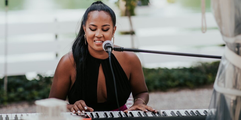 Etty chante en français - Konzerte