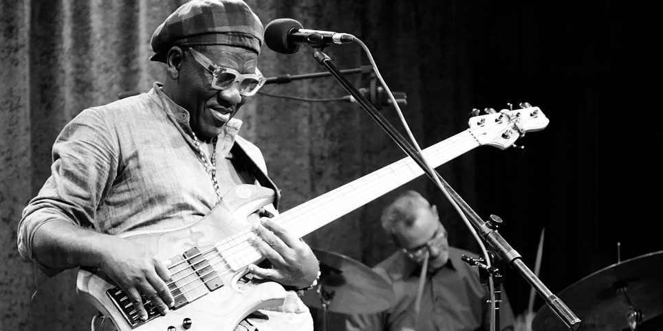 Richard Bona Live / Gabi Hartmann « La femme aux yeux de sel » / Manon Mullener 5tet - Festivals