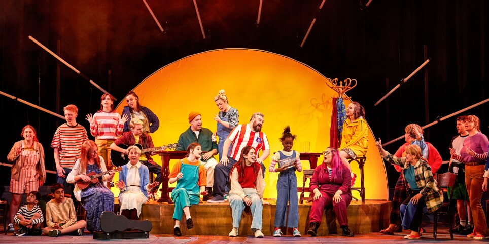 Cartons et Plumes - Théâtre et arts vivants