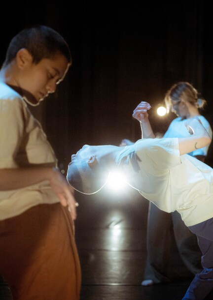 Mellina Boubetra - Intro - Théâtre et arts vivants - Arsenic - Centre d'art scénique contemporain