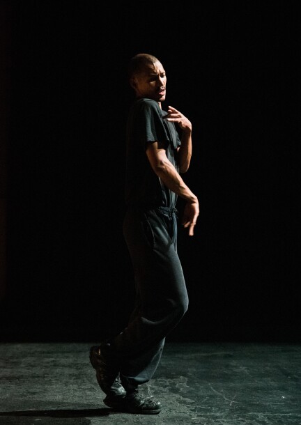 Tiran Willemse — SYNTHETIC / Artefact - Danse - Pavillon ADC - Place Beatriz-Consuelo