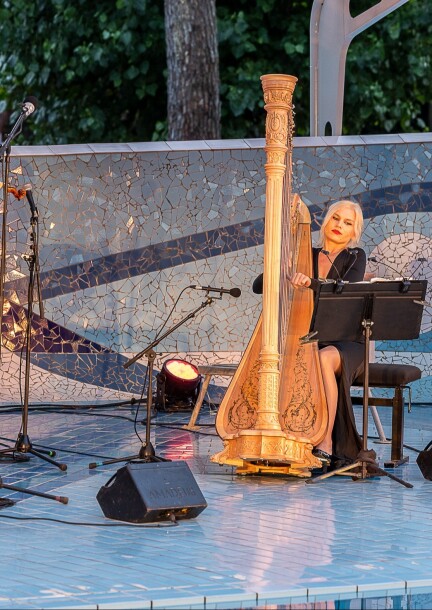 Baba Yaga ou la véritable histoire des poupées russes - Culture and shows - Institut Florimont