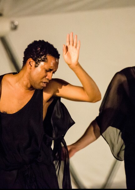 Trajal Harrell / Zürich Dance Ensemble — Judson Church Is Ringing in Harlem (Made-to-Measure) / Twenty Looks or Paris Is Burnin - Dance - Le Commun — 2ème étage