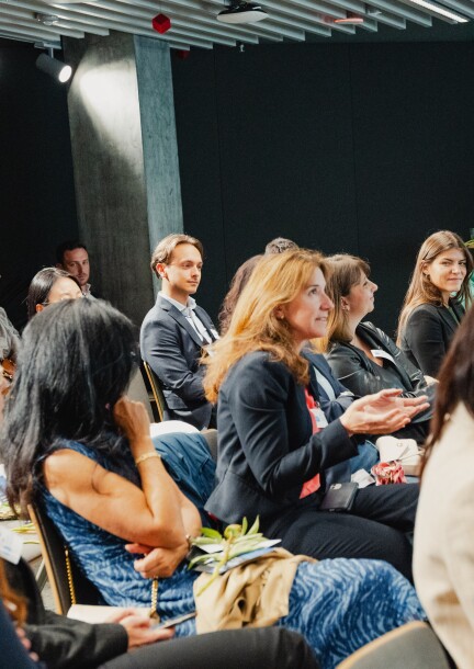 Hidden Algorithms, Gender Bias in AI - Conferences