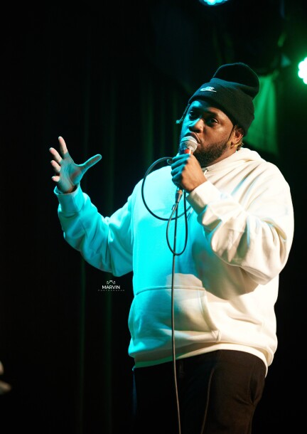 BIG S EN VERITE "Confession  d'un croco en sucre" - Humour et comédie - Le Monique