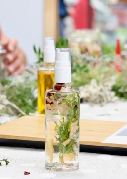 Spray assainissant aux plantes - Ateliers et stages - La Julienne - Maison des arts et de la culture - Salle de la Mansarde 2e étage