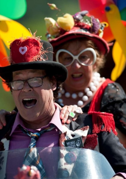 "M. et Mme Bonheur" Ouverture au Chinaillon - Cie Les Cracottes - Festivals