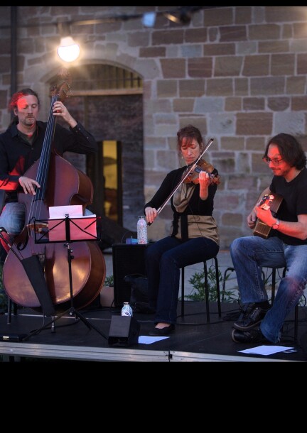 Gadjo – Jazz et swing manouche - Concerts - Château de Montcherand