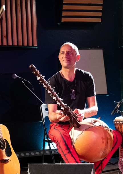 VENDREDIS DE L'ETHNO: Adamadén, un ciel pour revenir - Concerti