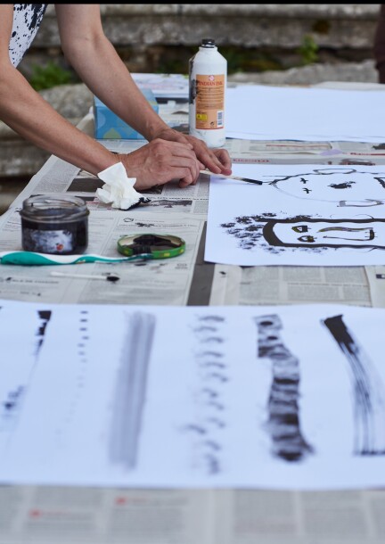 ATELIER ENCRE DE CHINE POUR ENFANTS ET FAMILLE - Formations - Ancienne chartreuse de la Part-Dieu