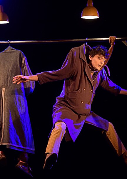THEATRE - "Hang Up" - Theatre and performing arts - Salle des Colonnes