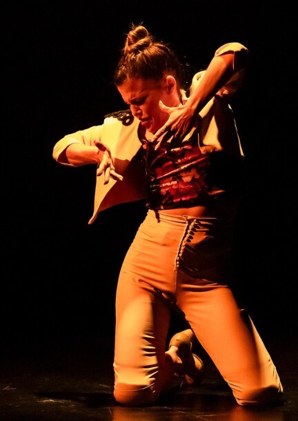 María del Mar Suárez - La Chachi — Los inescalables Alpes, buscando a Currito - Dance - Pavillon ADC - Place Beatriz-Consuelo