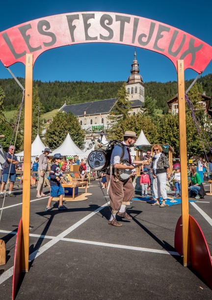 "1, 2, 3, jouez !"  Jardin des mini-mômes - Festijeux & Cie - Festivals
