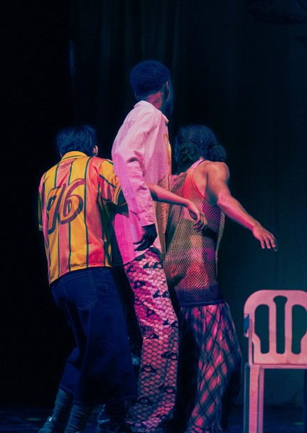 Stanley Ollivier  – Spine of Desire: Wounds without tears, out of one skin in diamonds and shit - Theater und Bühnenkunst