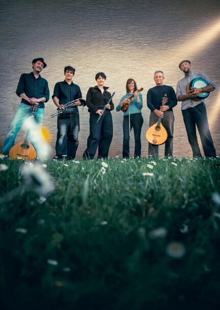Elandir - Concerts - L'Esprit Frappeur