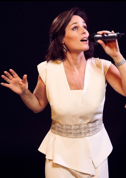 Par le moi - Spectacle par Sonia Grimm - Concerts - Les Caves