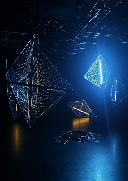 Seroja Leonov & Nina Baietta - Other speaking cave - Theater und Bühnenkunst