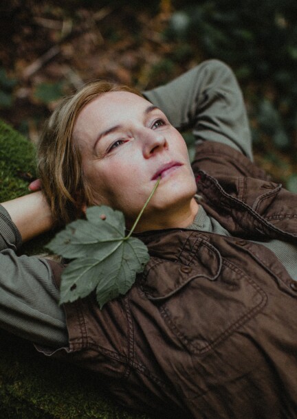 SIMONA K. CRYING IN THE WILDERNESS - Théâtre et arts vivants - Théâtre de l’Alliance française