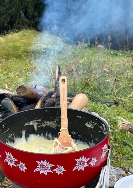 Moitié-moitié vous dites? - Fondue et contes locaux en plein air. - Leisure activities