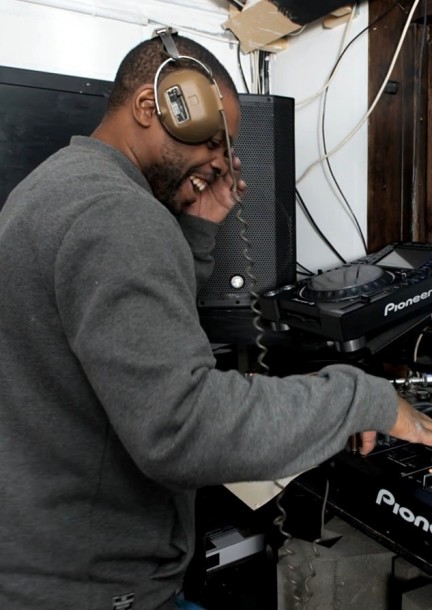 EMOH LEEF FÊTE SES 1 AN ! - Concerts