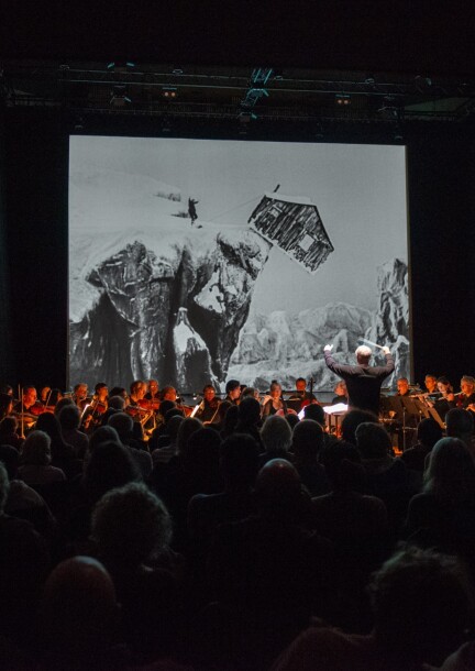 Bal(l)lade...8 La Ruée Vers l'Or - Concerts - Tavannes