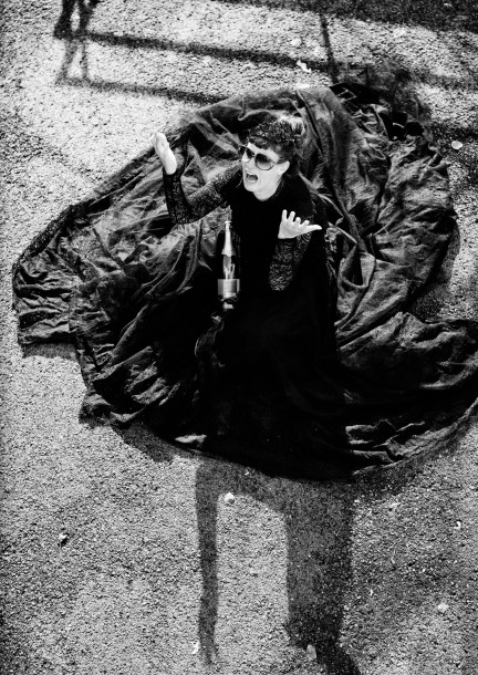 THEATRE - "La veuve noire" - Culture and shows