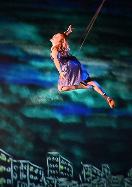 Maybe - Compagnie OneTwoFly - Theater und Bühnenkunst - Théâtre Forum Meyrin