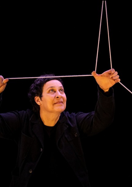 THÉÂTRE D’OBJET JEUNE PUBLIC : LES PETITES VARIATIONS #3 - MOUVEMENT POUR FIL ÉLASTIQUE - Culture and shows