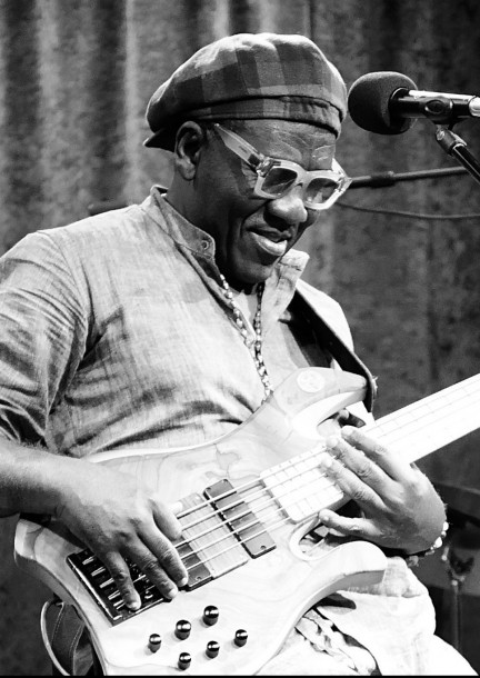 Richard Bona Live / Gabi Hartmann « La femme aux yeux de sel » / Manon Mullener 5tet - Festivals