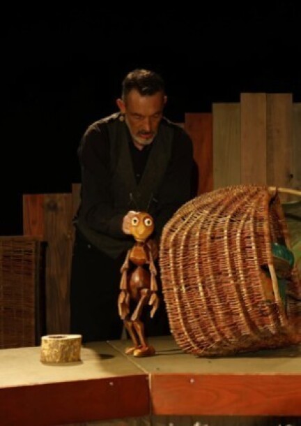 Au bout du jardin - Famiglia - Théâtre des Marionnettes
