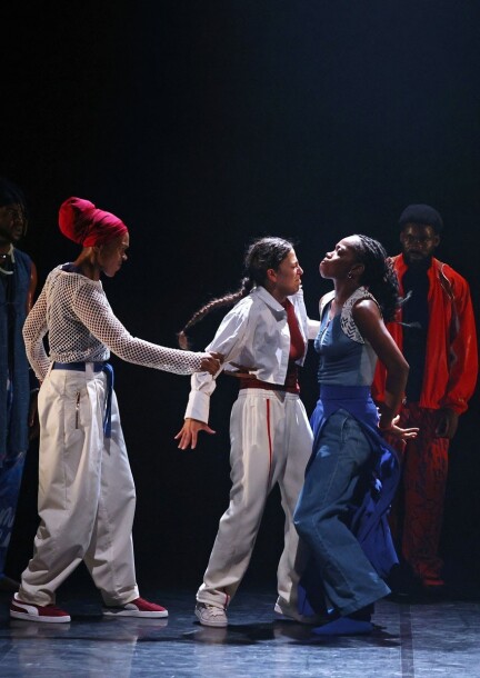Witch Hunting - Compagnie par Terre - Anne Nguyen - Danza - Théâtre Forum Meyrin