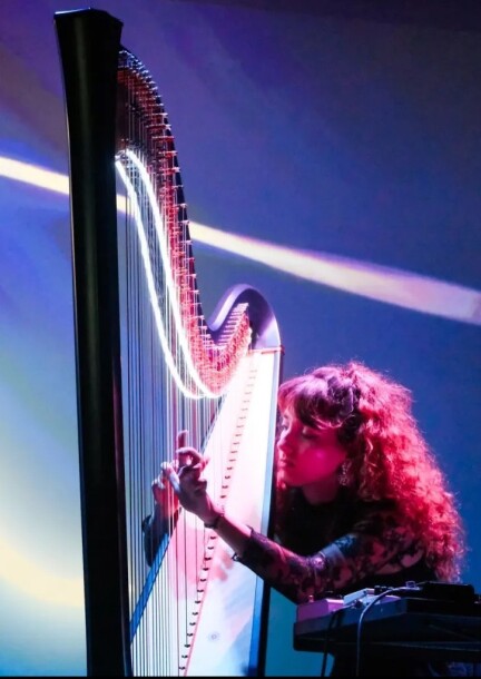 MURMÜR en concert — Kety Fusco entre harpe, voix et dialectes - Concerts - Chiesa di San Giulio