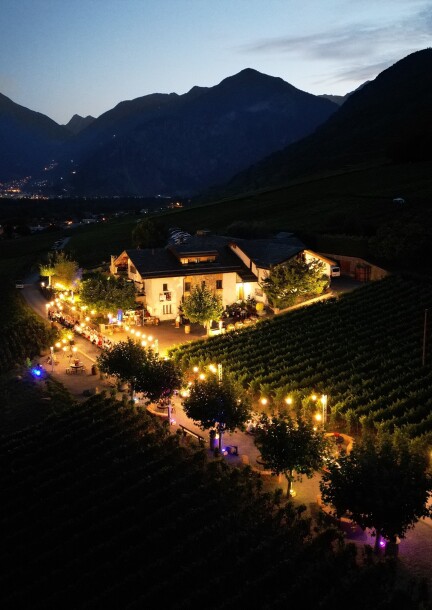 Notre tavolata originale au pied de la mythique Combe d'Enfer - Festivals